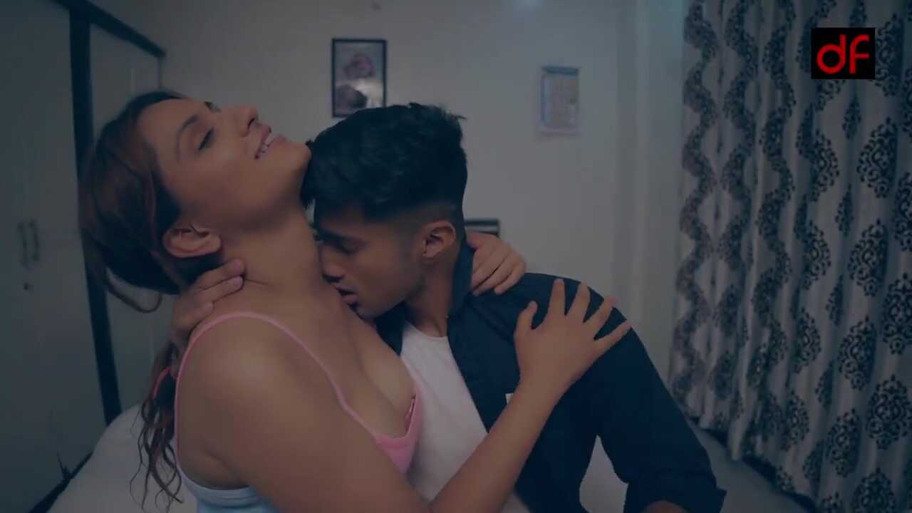 Charitraheen web series sex scene