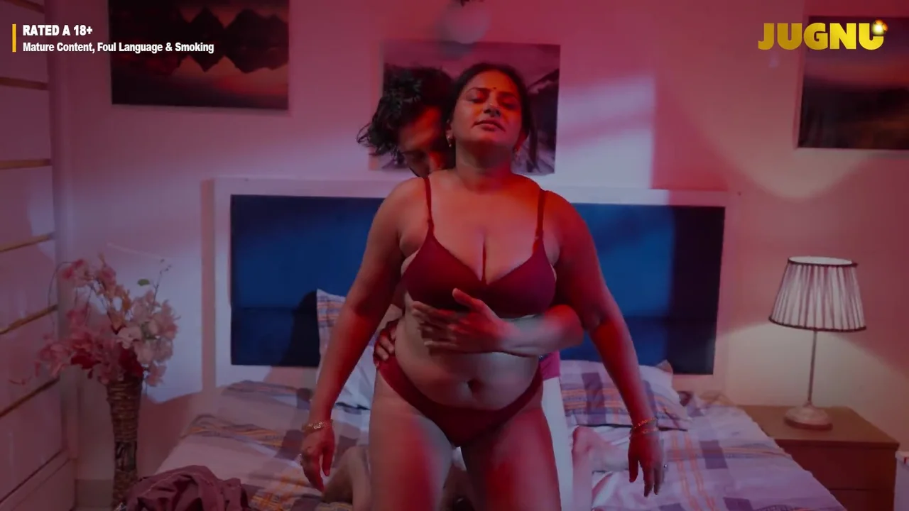 Yosh nudistlar Leggingsda jerking off