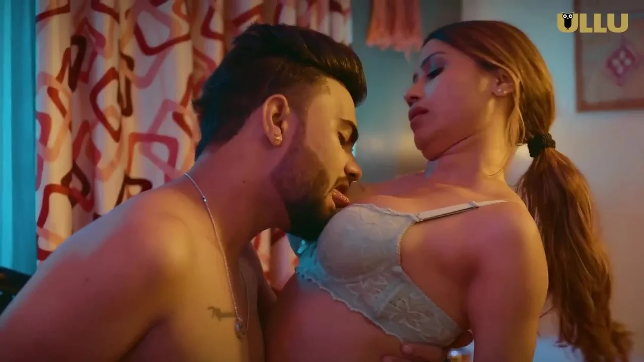 Aadhi Gharwali 2025 Ullu Hindi Porn Web Series Episode 6