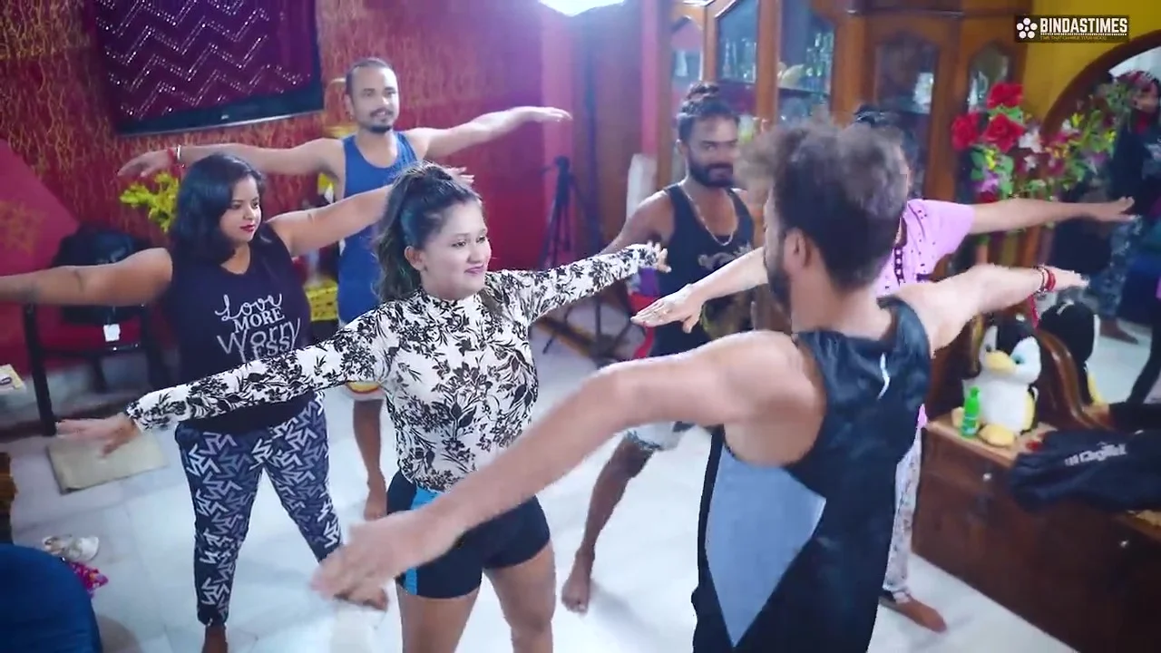 Yoga Class 2025 Bindastimes Hindi Porn Video