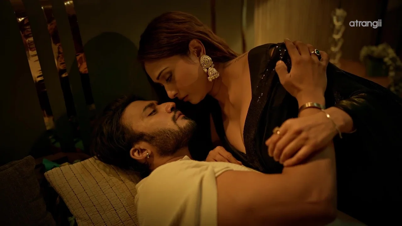 London Dreams 2025 Atrangii Hindi Porn Web Series Episode 4